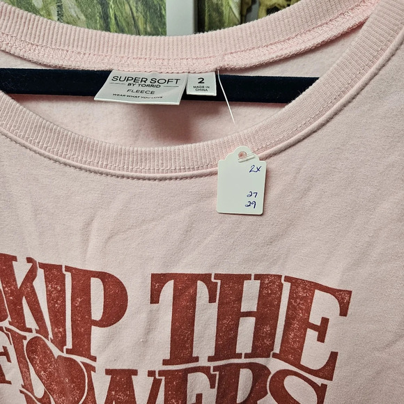 Torrid pink sweatshirt size 2x fleece - Picture 3 of 4